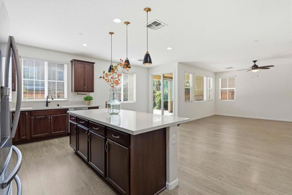 Image 16 of property listing at 1446 S Terra Verde Street, Mountain House, CA 95391