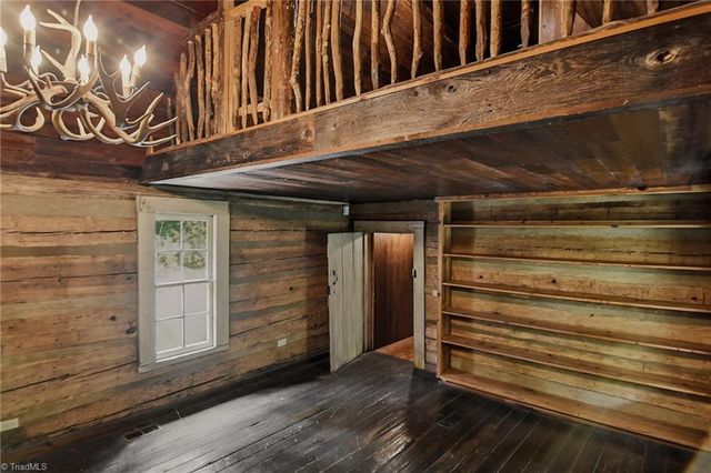 1389 City Lake Road, Lexington, NC 27295