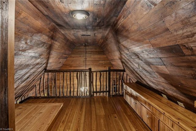 1389 City Lake Road, Lexington, NC 27295
