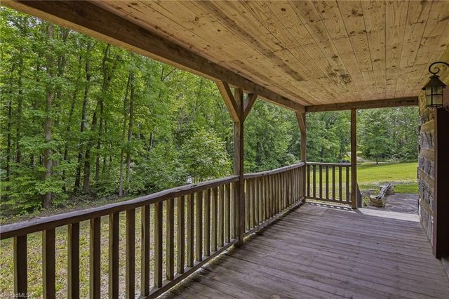1389 City Lake Road, Lexington, NC 27295