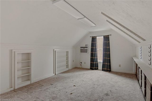 1389 City Lake Road, Lexington, NC 27295