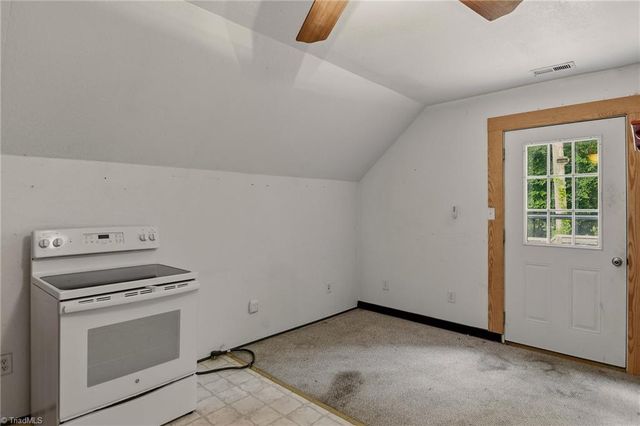 1389 City Lake Road, Lexington, NC 27295