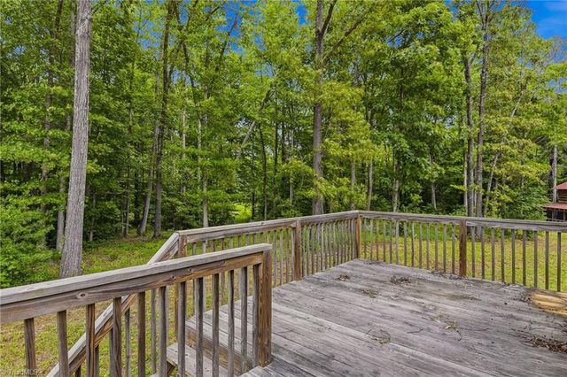 1389 City Lake Road, Lexington, NC 27295