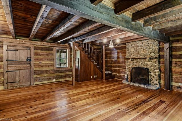1389 City Lake Road, Lexington, NC 27295