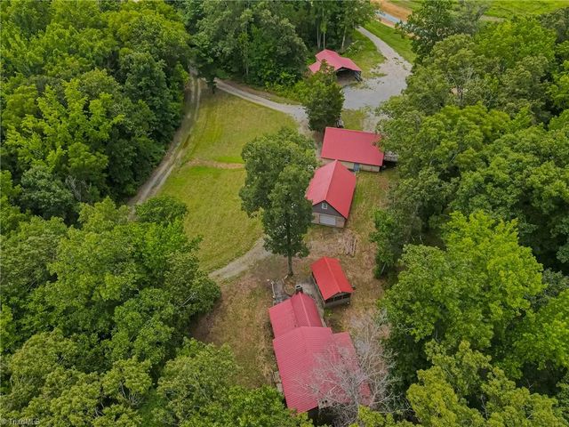 1389 City Lake Road, Lexington, NC 27295
