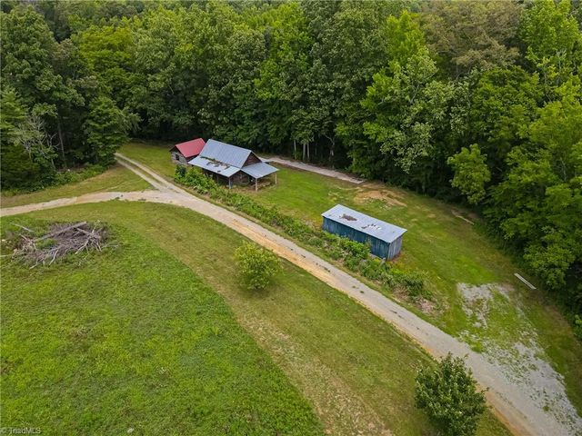 1389 City Lake Road, Lexington, NC 27295
