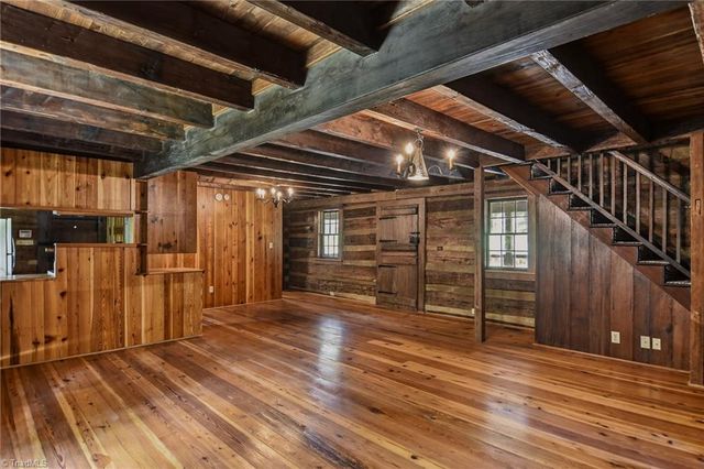 1389 City Lake Road, Lexington, NC 27295