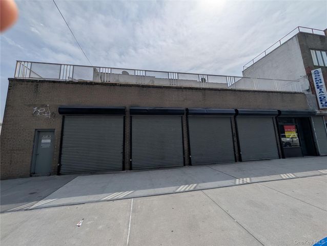 45-18 34th Avenue, Long Island City, NY 11101