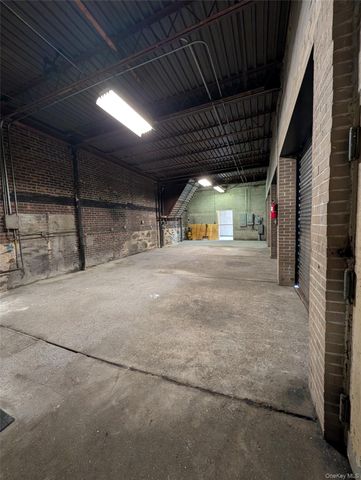 45-18 34th Avenue, Long Island City, NY 11101