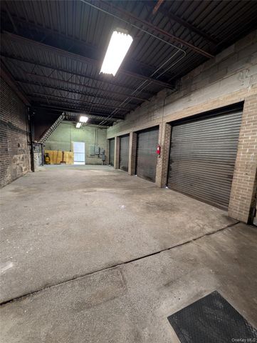 45-18 34th Avenue, Long Island City, NY 11101