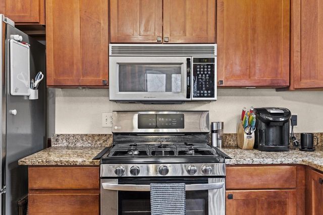 29944 Greenleaf DRIVE, Burlington, WI 53105