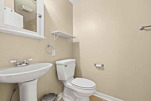 29944 Greenleaf DRIVE, Burlington, WI 53105