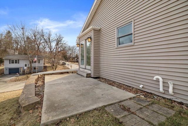 29944 Greenleaf DRIVE, Burlington, WI 53105