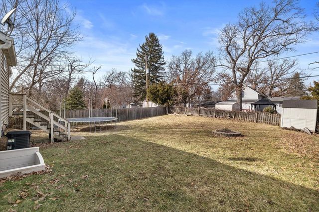 29944 Greenleaf DRIVE, Burlington, WI 53105