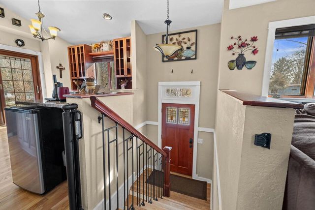 29944 Greenleaf DRIVE, Burlington, WI 53105