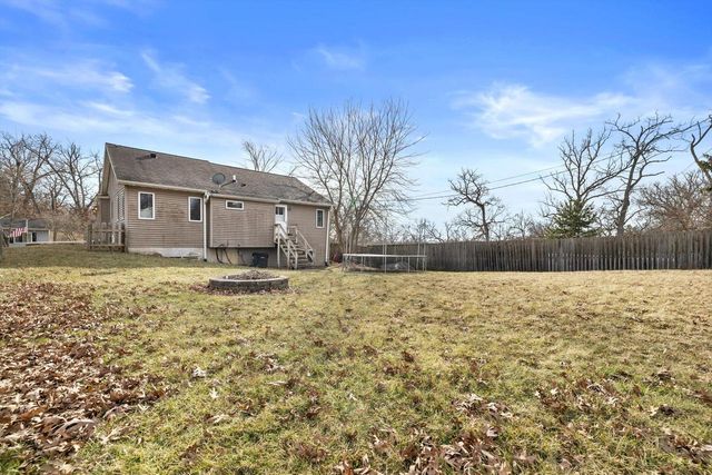 29944 Greenleaf DRIVE, Burlington, WI 53105