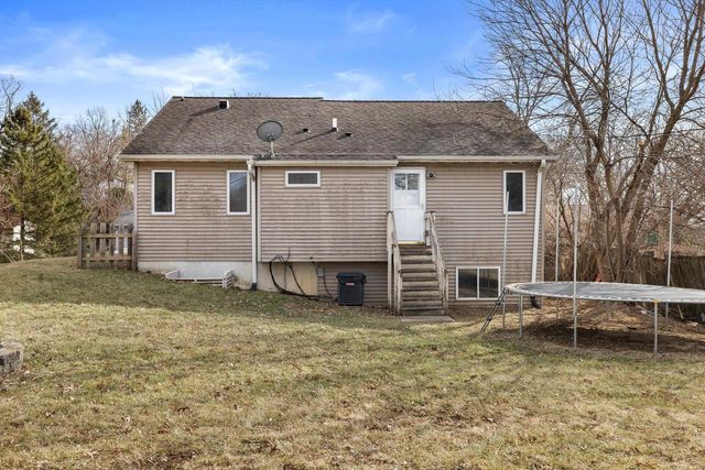 29944 Greenleaf DRIVE, Burlington, WI 53105