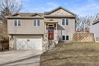 29944 Greenleaf DRIVE, Burlington, WI 53105