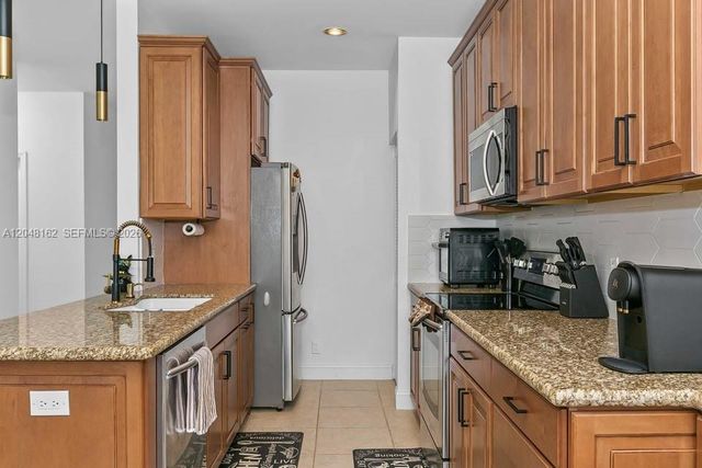 4941 SW 32nd Terrace, Dania Beach, FL 33312
