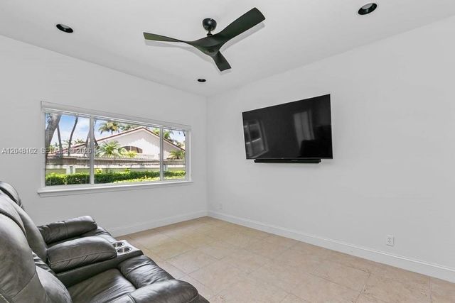 4941 SW 32nd Terrace, Dania Beach, FL 33312