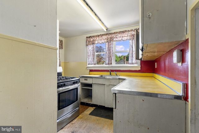 414 8TH ST, New Castle, DE 19720