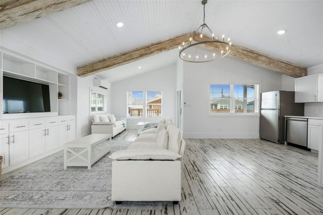 16710 Montego Way, Jamaica Beach, TX 77554