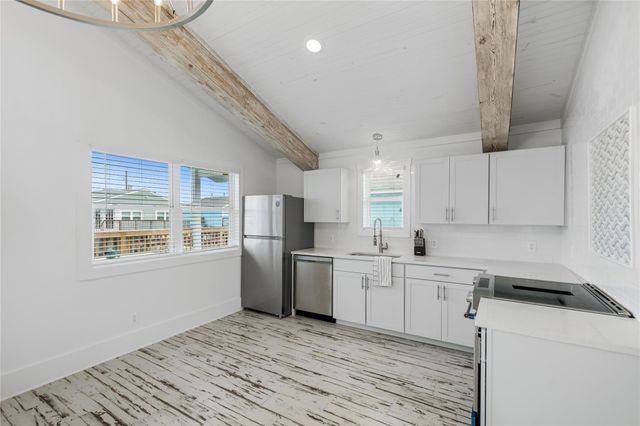 16710 Montego Way, Jamaica Beach, TX 77554