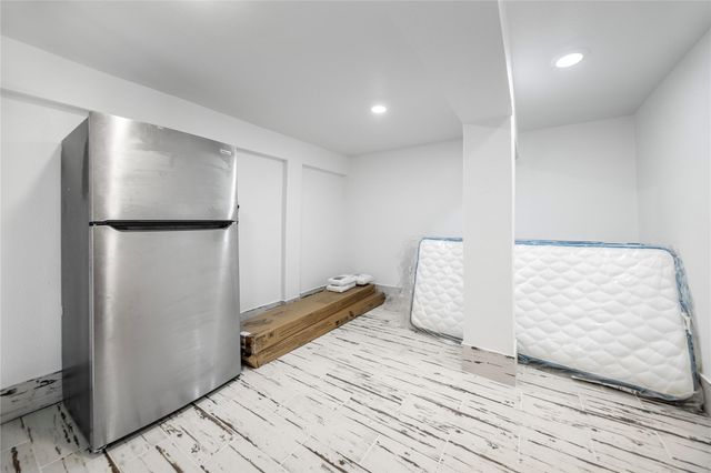 16710 Montego Way, Jamaica Beach, TX 77554