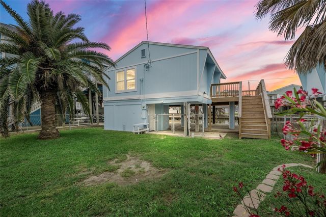 16710 Montego Way, Jamaica Beach, TX 77554