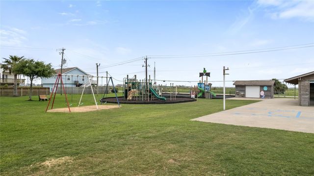 16710 Montego Way, Jamaica Beach, TX 77554
