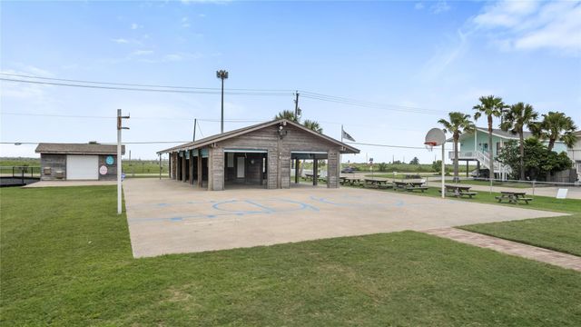 16710 Montego Way, Jamaica Beach, TX 77554