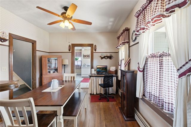 35 Woodlawn Avenue, Pawtucket, RI 02860