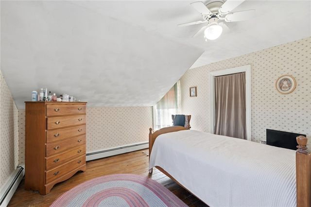 35 Woodlawn Avenue, Pawtucket, RI 02860