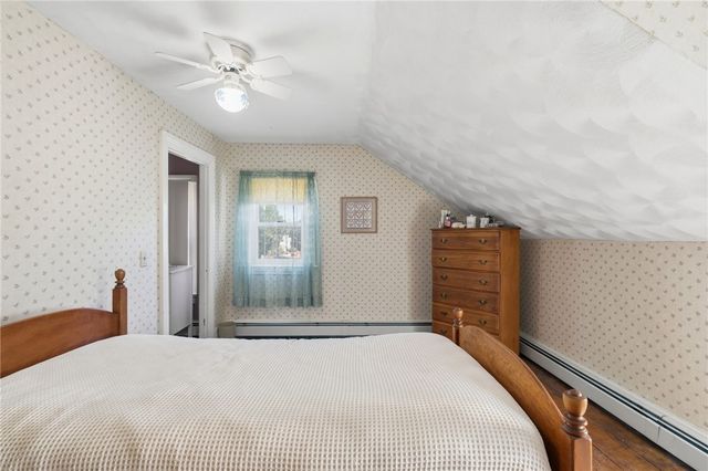 35 Woodlawn Avenue, Pawtucket, RI 02860
