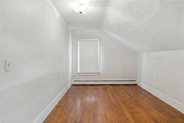 35 Woodlawn Avenue, Pawtucket, RI 02860