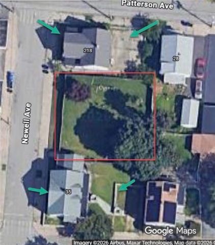 35 Woodlawn Avenue, Pawtucket, RI 02860