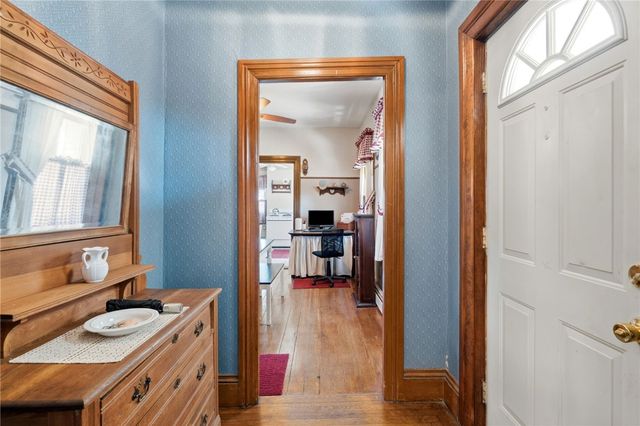 35 Woodlawn Avenue, Pawtucket, RI 02860