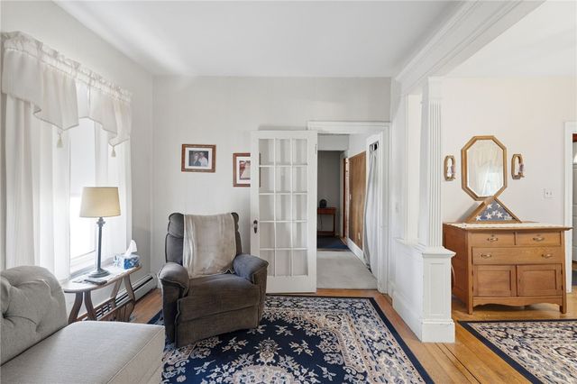35 Woodlawn Avenue, Pawtucket, RI 02860