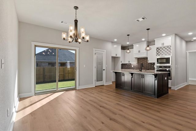 7005 SW High Meadows Boulevard, Bentonville, AR 72713