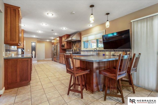 8200 SW 24th Street, Lincoln, NE 68523