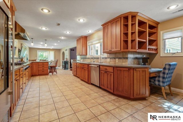 8200 SW 24th Street, Lincoln, NE 68523