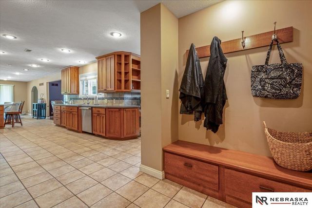 8200 SW 24th Street, Lincoln, NE 68523