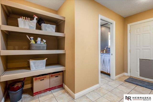 8200 SW 24th Street, Lincoln, NE 68523