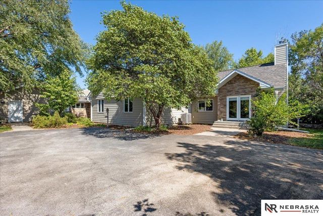 8200 SW 24th Street, Lincoln, NE 68523