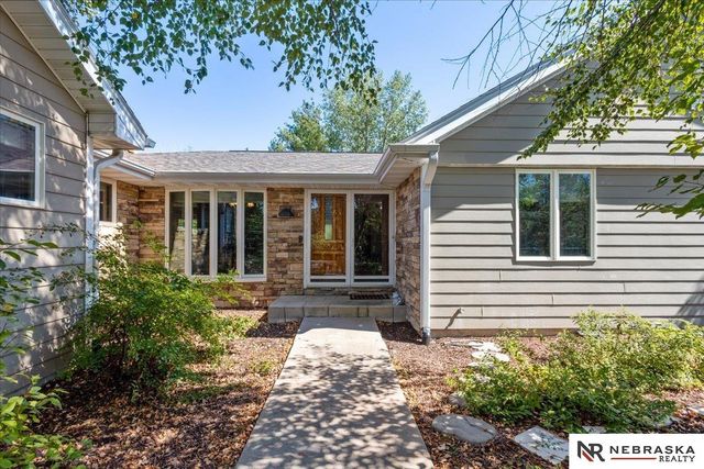 8200 SW 24th Street, Lincoln, NE 68523
