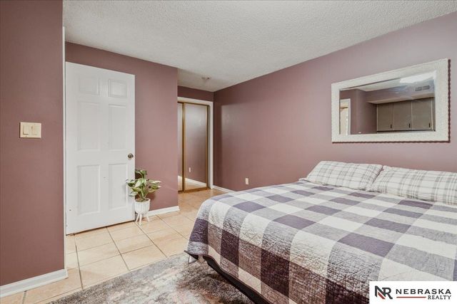 8200 SW 24th Street, Lincoln, NE 68523