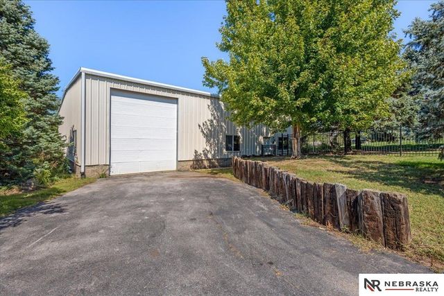 8200 SW 24th Street, Lincoln, NE 68523