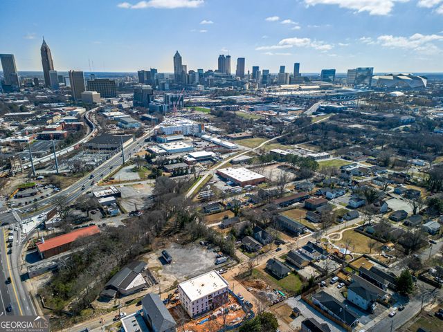 982 Ada Avenue, Atlanta, GA 30318