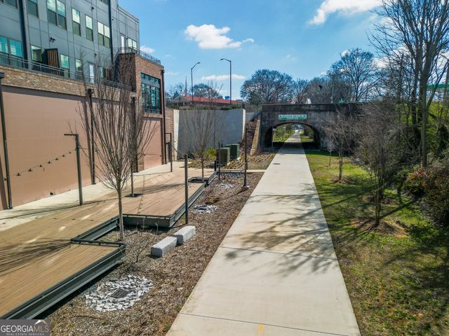982 Ada Avenue, Atlanta, GA 30318
