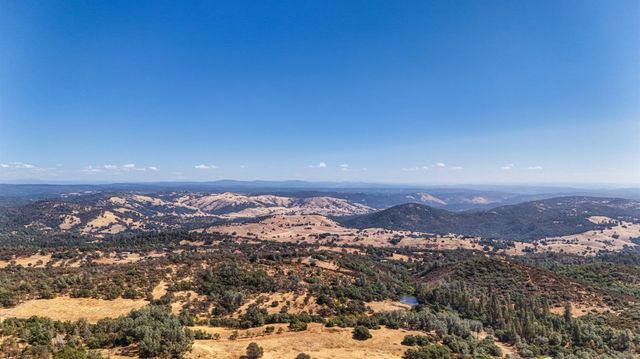 2478 Far Horizon Trl, Pilot Hill, CA 95664